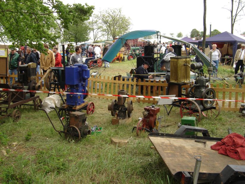 MACHINES-AGRICOLES